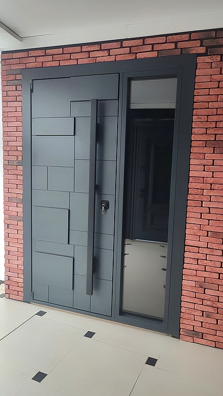 Современная входная дверь